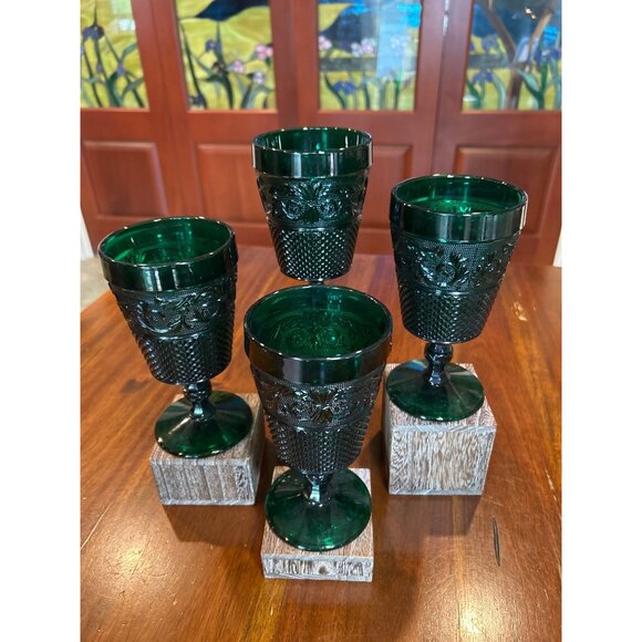 Johnson Brothers Green Glass Water Goblets. - Picture 4 of 8